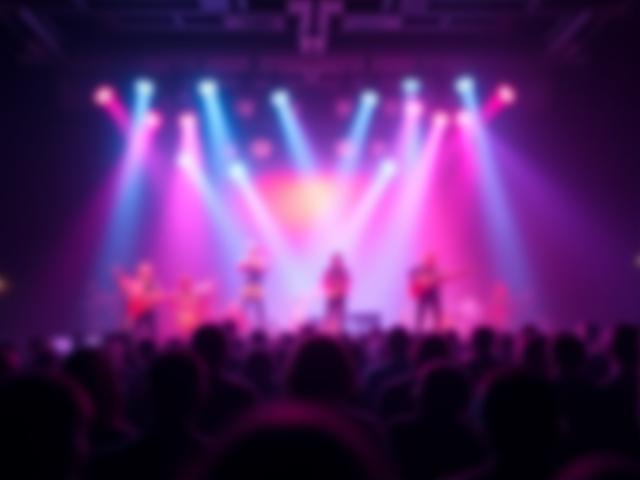 Destaque de cobertura fotográfica de evento, mostrando um palco com luzes